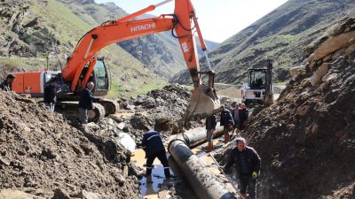 Bitlis’in Duav bölgesinde meydana gelen heyelan, şehre içme suyu sağlayan